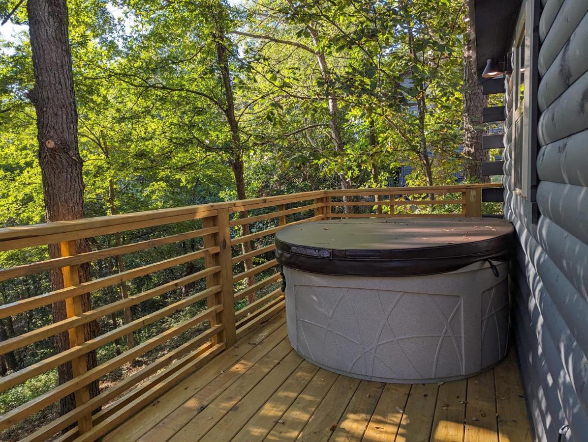 Cabin #6 With Hot Tub Deck And Sunset View At Loblolly Pines Apartman Eureka Springs Kültér fotó